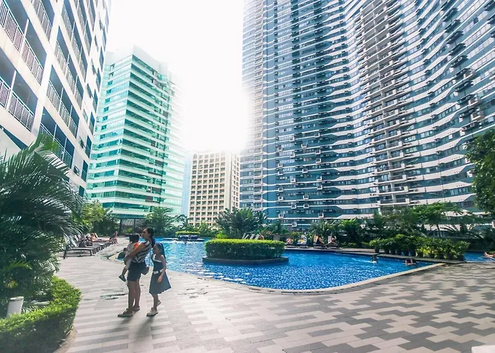 Urban Luxe 1br Makati Gym Swim Park Fast Internet Mb 3301 Manila