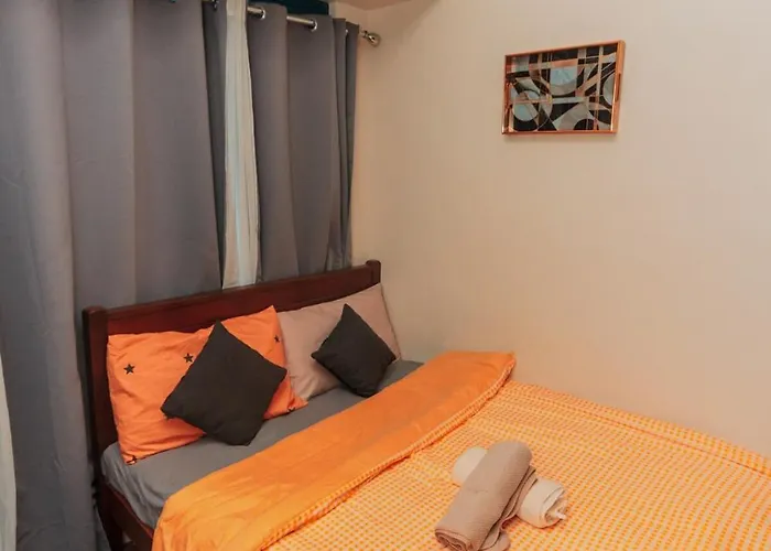 Apartment Urban Luxe 1br Makati Gym Swim Park Fast Internet Mb 3301