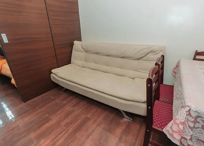 Apartment Urban Luxe 1br Makati Gym Swim Park Fast Internet Mb 3301 *