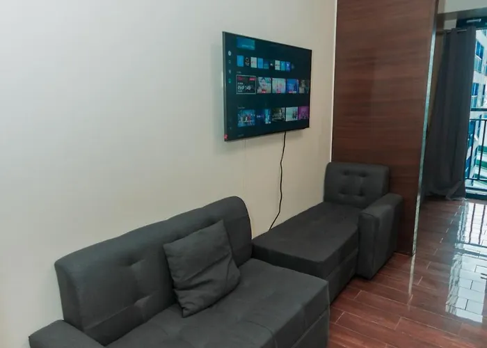 Urban Luxe 1br Makati Gym Swim Park Fast Internet Mb 3301 Manila